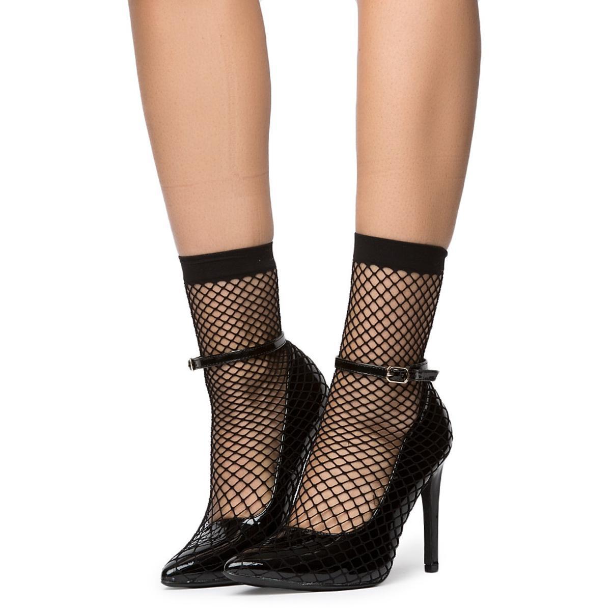 Gigi-26 High Heel BLACK