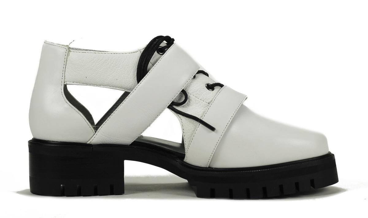 Senso: Daria White Nappa/Grained Kid Bootie