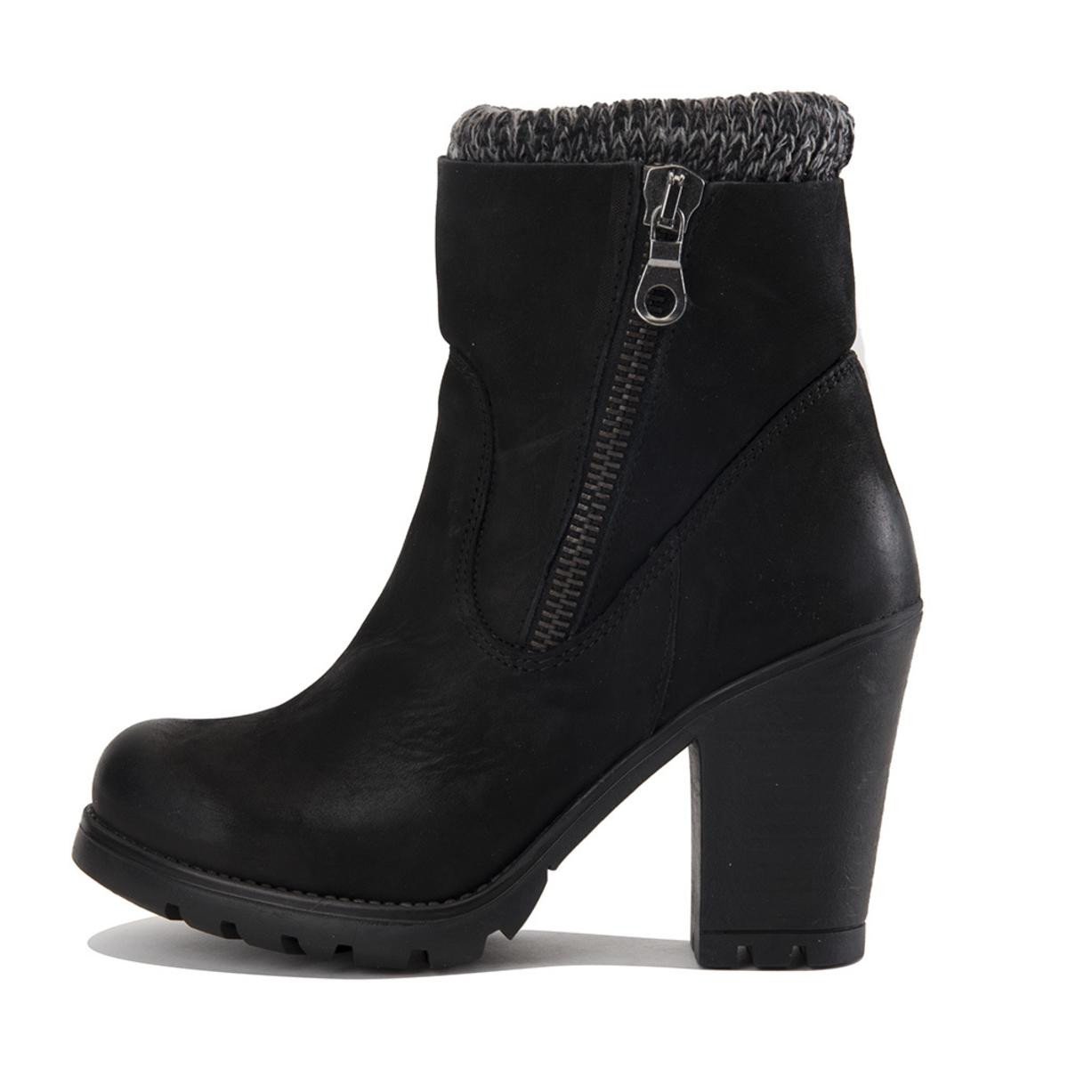 Steve Madden for Women: Sweaterr Black Leather Heel Boots