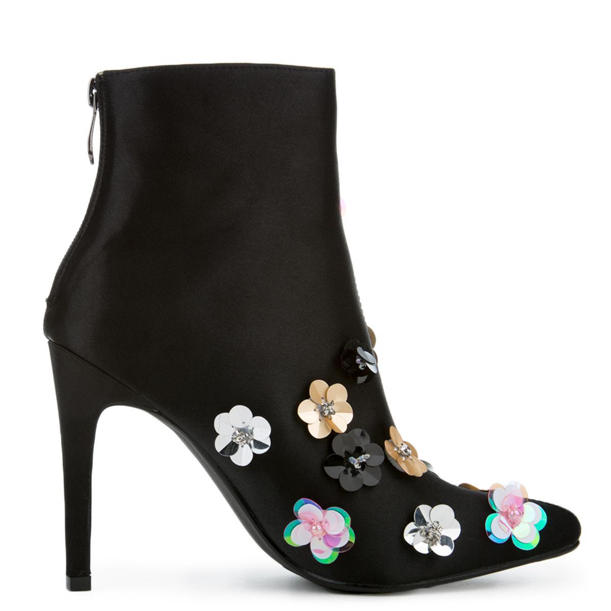 Cape Robbin Gigi-13 Black Booties BLACK