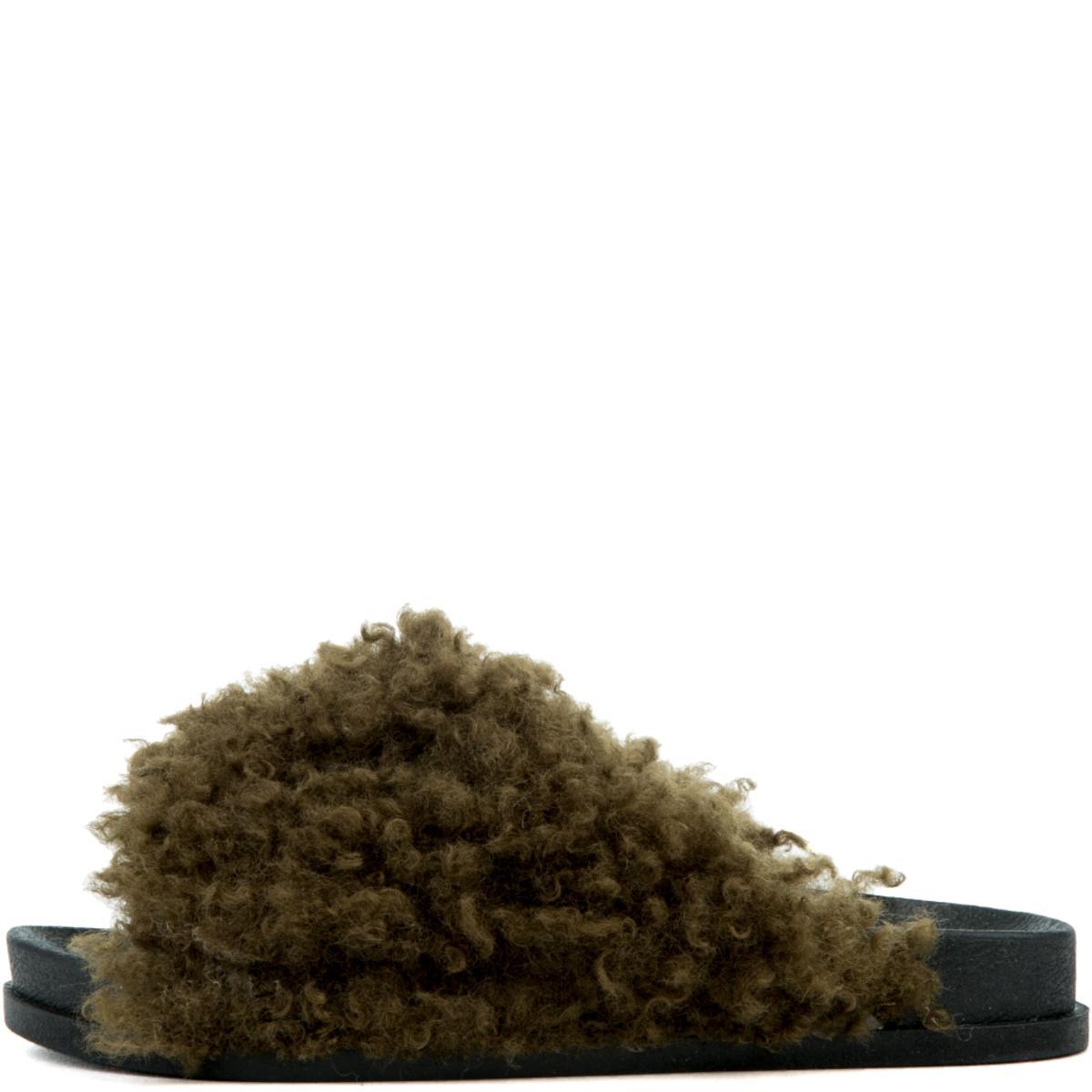 Cape Robbin Moira-34 Fury Slides Olive