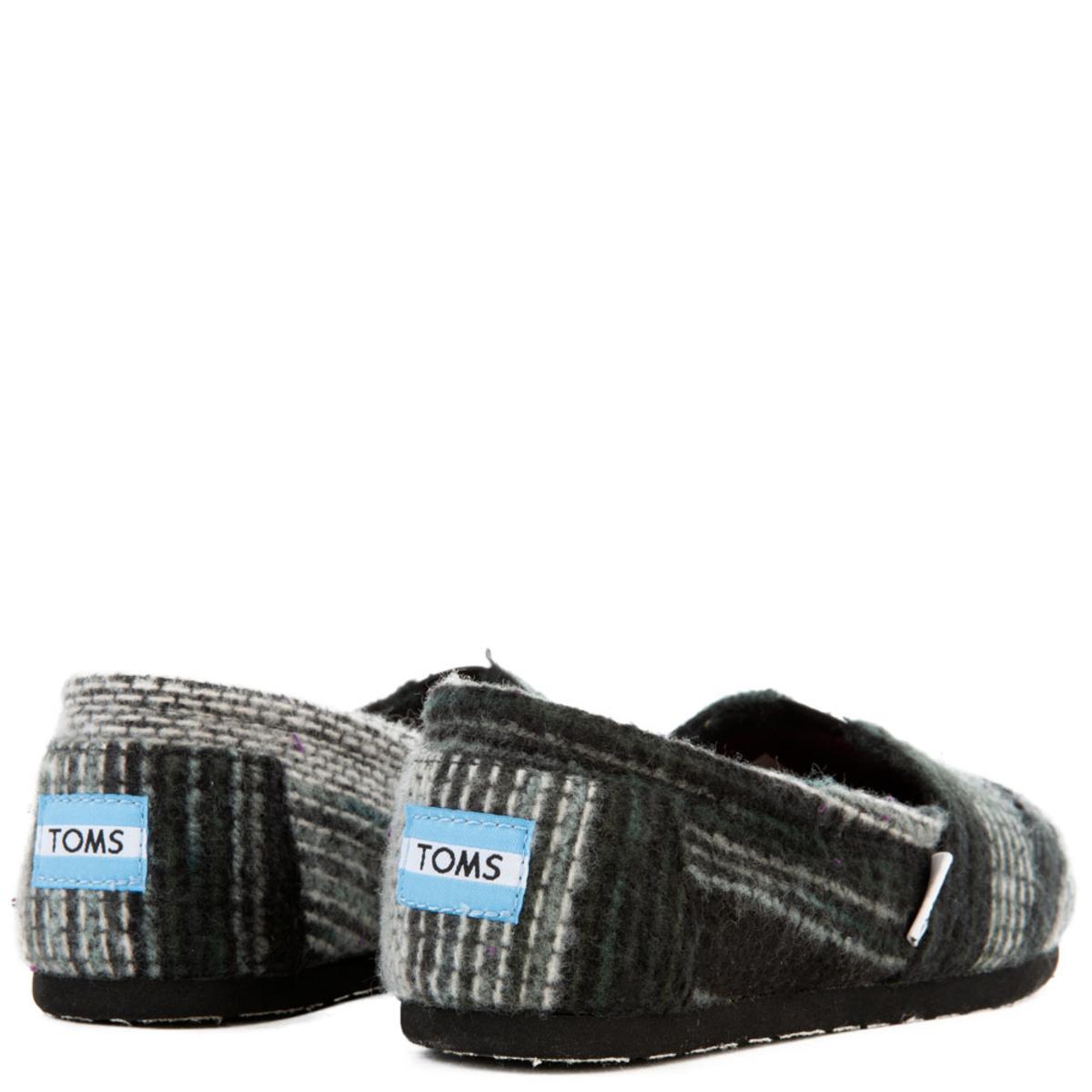 Classic in Black Stripe Wool